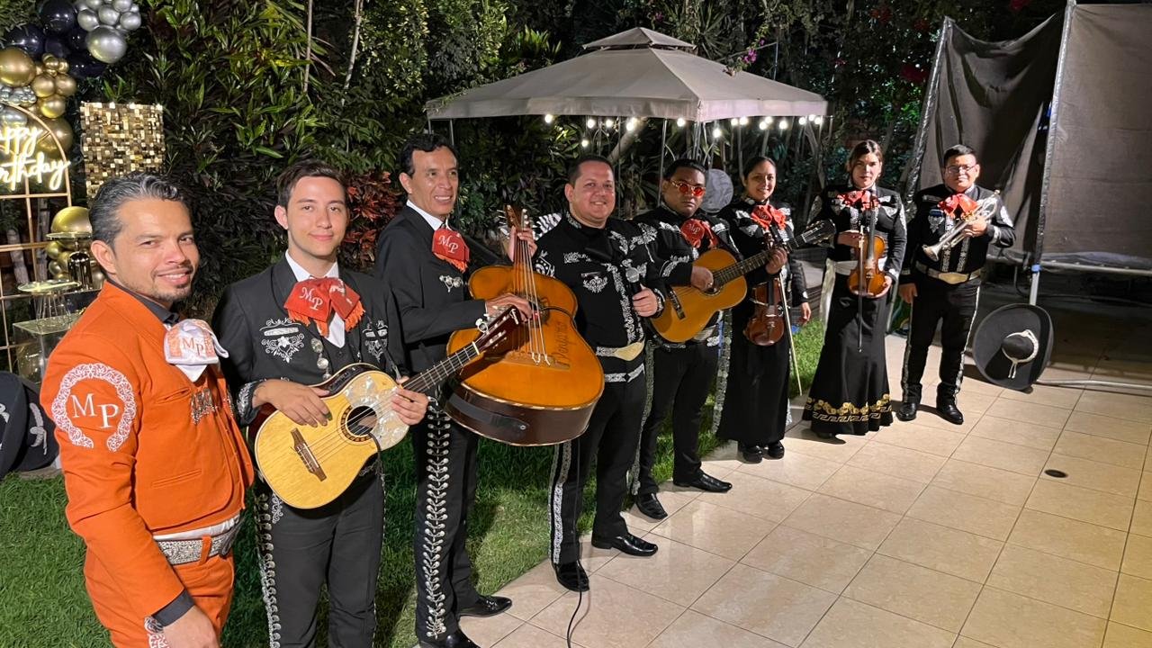 Mariachi 8 integrantes 30 min